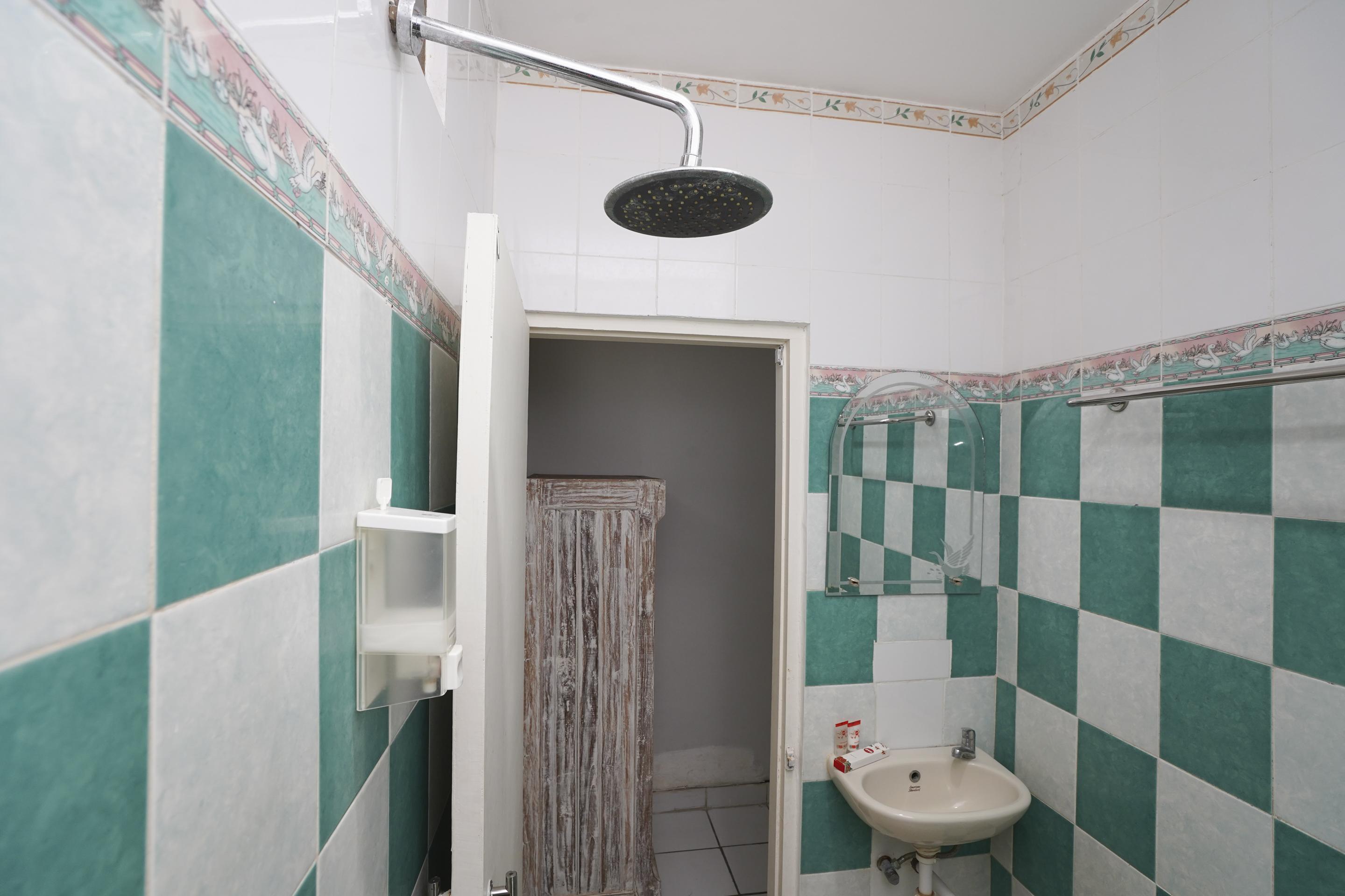 Oyo 1934 Sedana Inn Kuta Lombok Εξωτερικό φωτογραφία